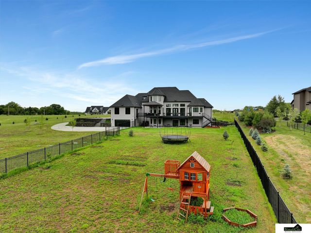 17380 S 77 Point, Hickman, NE 68372