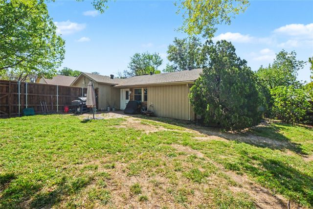 3128 Fairgate Drive, Carrollton, TX 75007