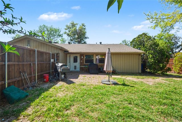 3128 Fairgate Drive, Carrollton, TX 75007