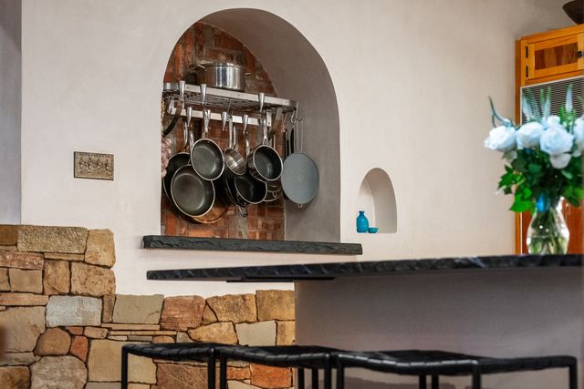 1330 Bishops Lodge Road, Santa Fe, NM 87506