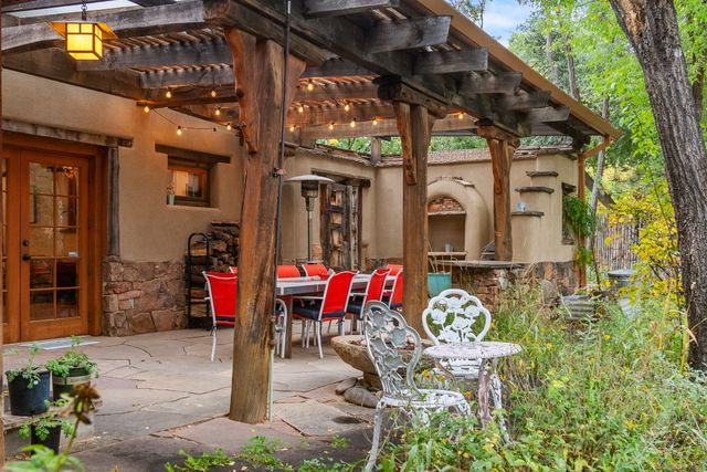 1330 Bishops Lodge Road, Santa Fe, NM 87506