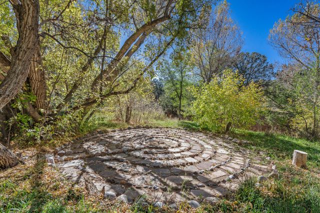 1330 Bishops Lodge Road, Santa Fe, NM 87506