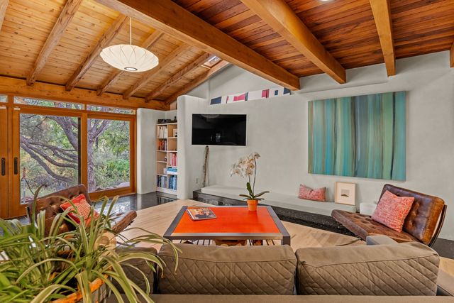 1330 Bishops Lodge Road, Santa Fe, NM 87506