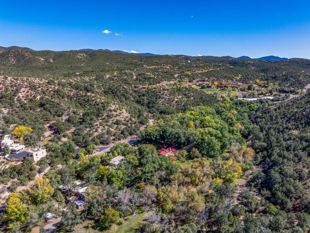 1330 Bishops Lodge Road, Santa Fe, NM 87506