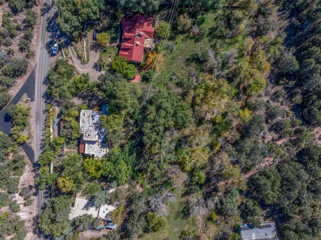 1330 Bishops Lodge Road, Santa Fe, NM 87506