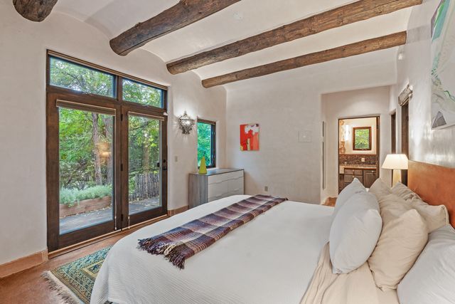 1330 Bishops Lodge Road, Santa Fe, NM 87506