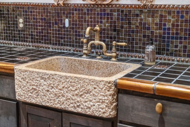 1330 Bishops Lodge Road, Santa Fe, NM 87506