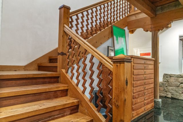 1330 Bishops Lodge Road, Santa Fe, NM 87506