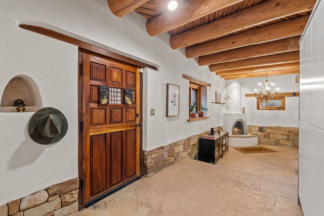 1330 Bishops Lodge Road, Santa Fe, NM 87506