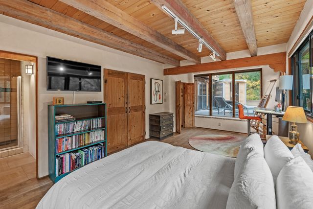 1330 Bishops Lodge Road, Santa Fe, NM 87506