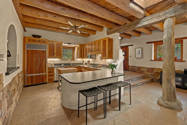 1330 Bishops Lodge Road, Santa Fe, NM 87506