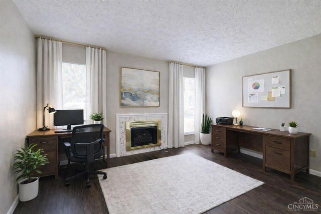 18 Oakwood Court, Springdale, OH 45246