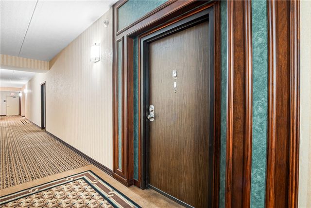 5600 Munhall Rd 201, Squirrel Hill, PA 15217