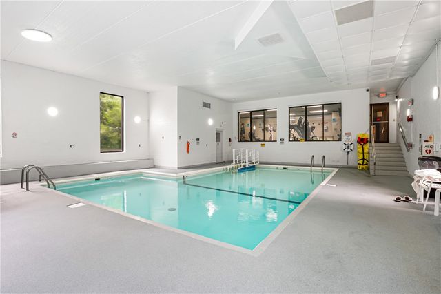 5600 Munhall Rd 201, Squirrel Hill, PA 15217