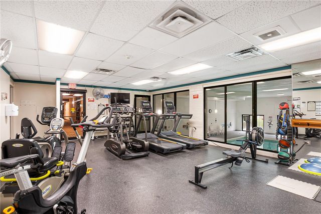 5600 Munhall Rd 201, Squirrel Hill, PA 15217