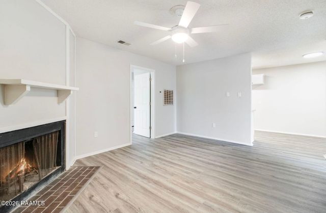 107 Meudon Street D, Duson, LA 70529
