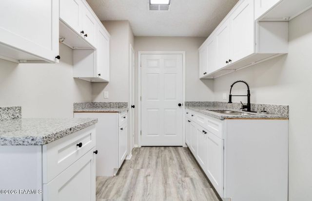 107 Meudon Street D, Duson, LA 70529
