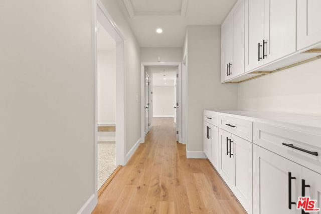 4102 S Cloverdale Avenue, Los Angeles, CA 90008