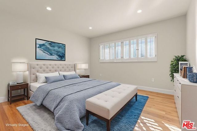 4102 S Cloverdale Avenue, Los Angeles, CA 90008