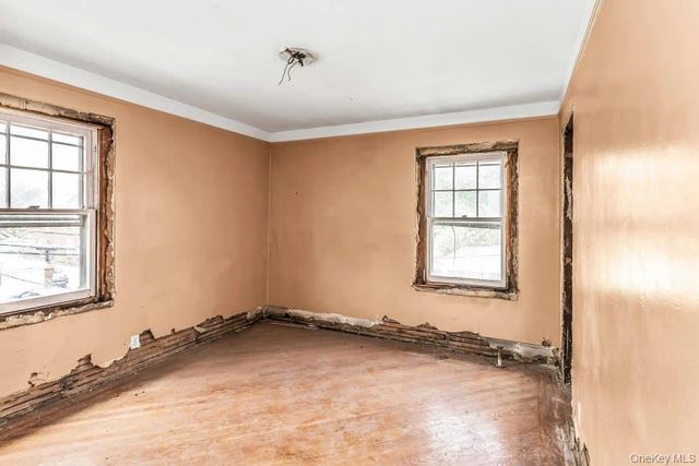 200 Bixley Heath, Lynbrook, NY 11563