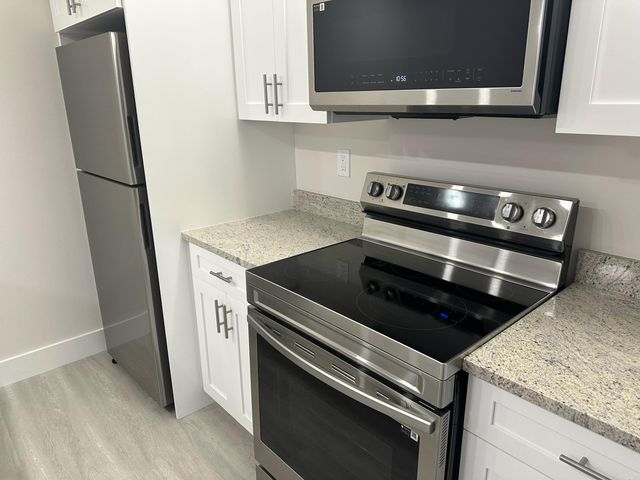 7307 73rd Way, West Palm Beach, FL 33407