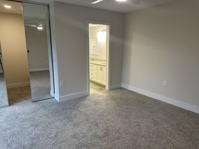 7307 73rd Way, West Palm Beach, FL 33407