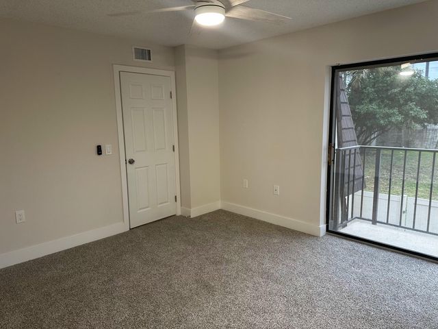 7307 73rd Way, West Palm Beach, FL 33407