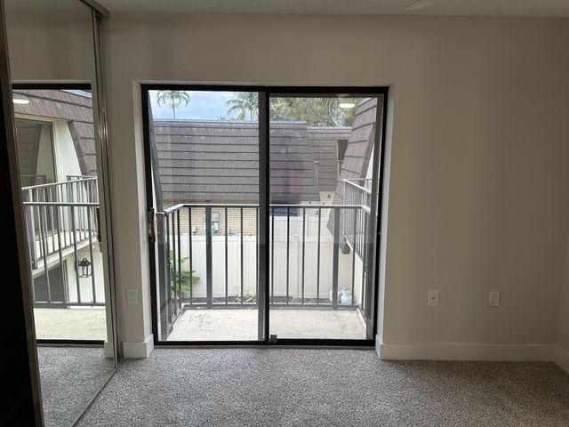 7307 73rd Way, West Palm Beach, FL 33407