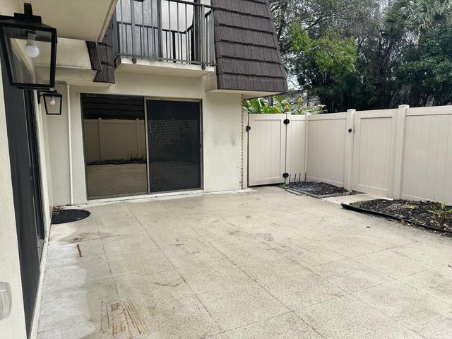 7307 73rd Way, West Palm Beach, FL 33407