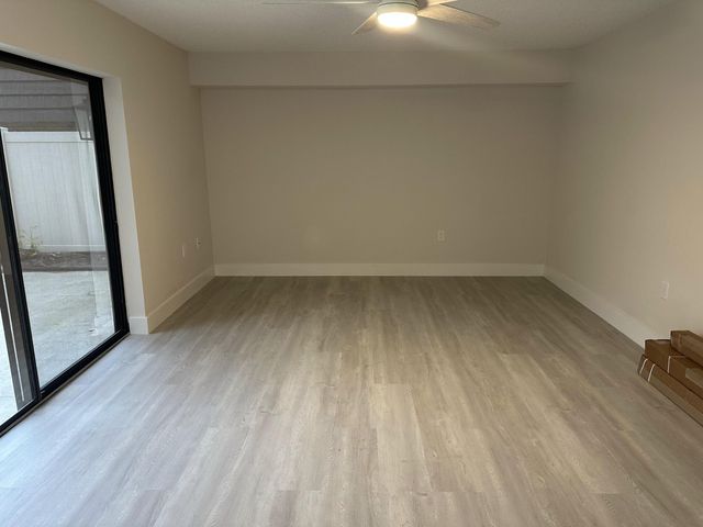 7307 73rd Way, West Palm Beach, FL 33407