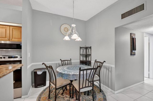 15488 Lakes Of Delray Boulevard 207, Delray Beach, FL 33484