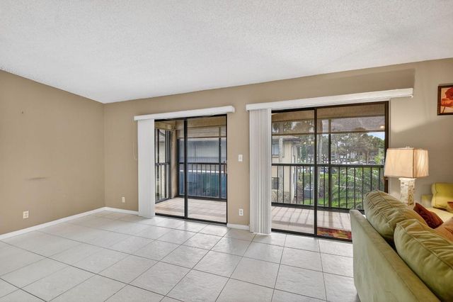 15488 Lakes Of Delray Boulevard 207, Delray Beach, FL 33484
