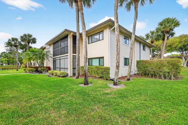 15488 Lakes Of Delray Boulevard 207, Delray Beach, FL 33484