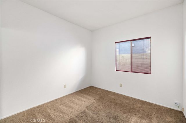 45641 Knightsbridge Street, Lancaster, CA 93534