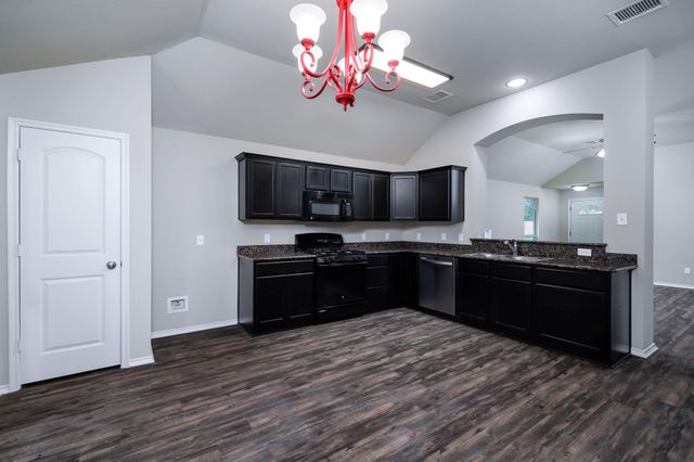 5812 Olde Oaks Drive, Conroe, TX 77378