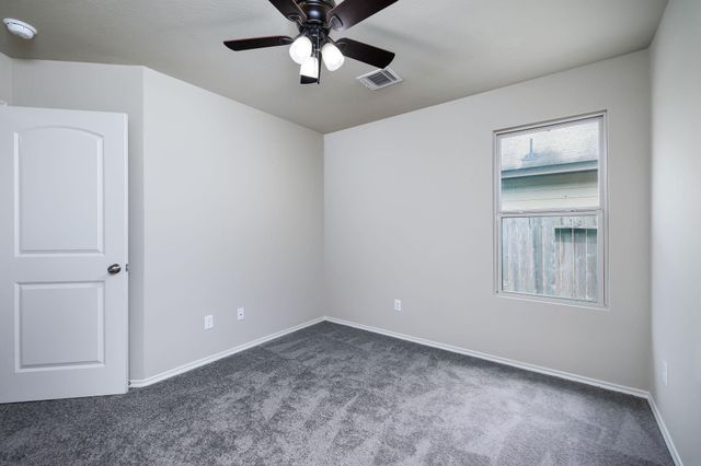 5812 Olde Oaks Drive, Conroe, TX 77378