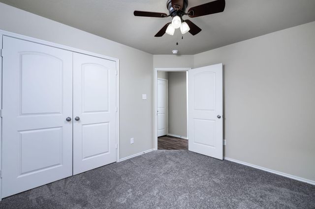 5812 Olde Oaks Drive, Conroe, TX 77378