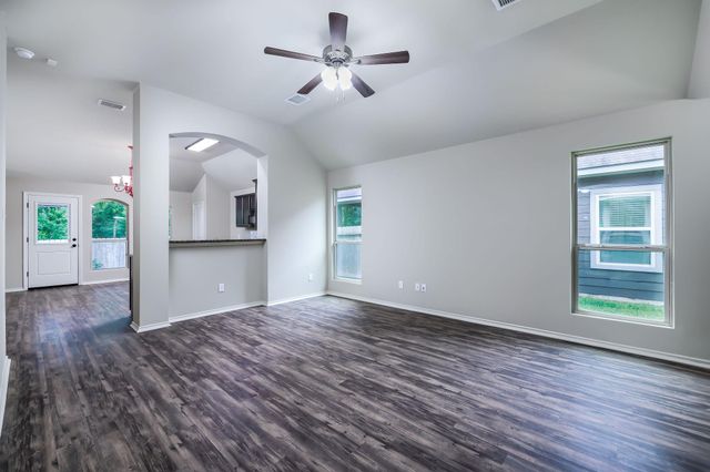 5812 Olde Oaks Drive, Conroe, TX 77378