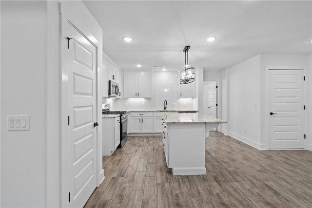 4206 SW Adams Road, Bentonville, AR 72713