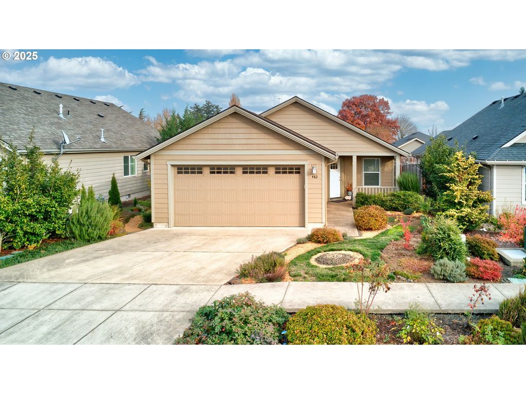 482 Se ISENBERG St, Dallas, OR 97338