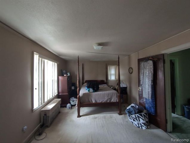 17545 San Juan Drive, Detroit, MI 48221