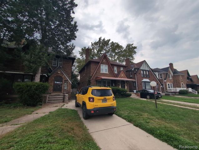 17545 San Juan Drive, Detroit, MI 48221