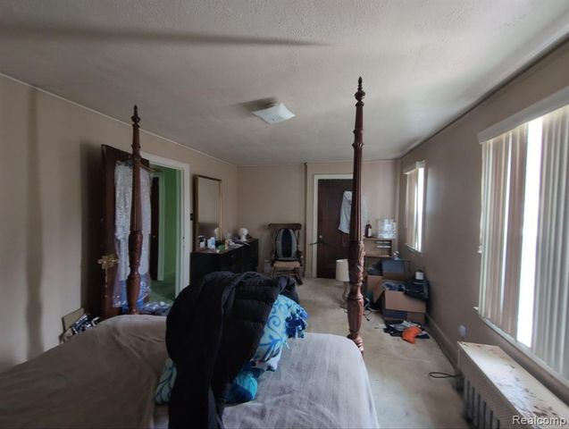 17545 San Juan Drive, Detroit, MI 48221