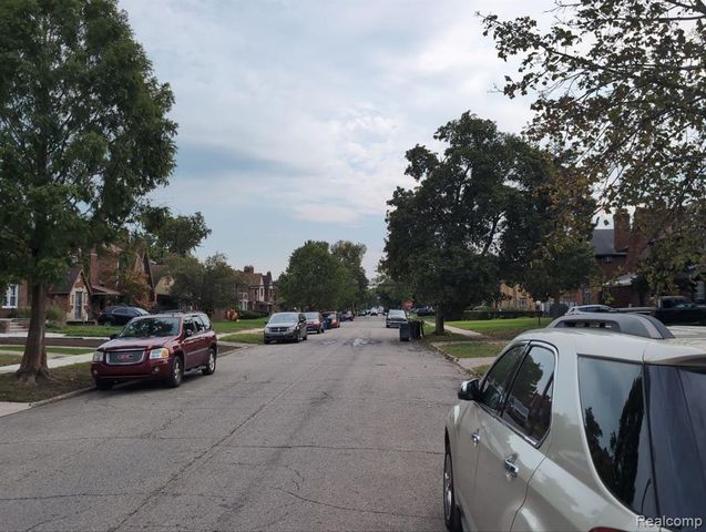 17545 San Juan Drive, Detroit, MI 48221