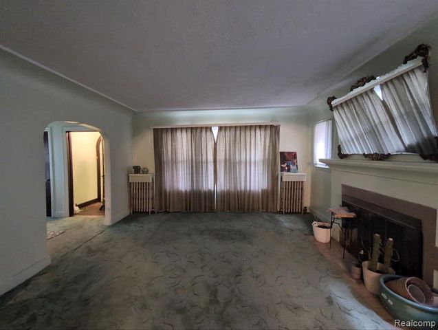 17545 San Juan Drive, Detroit, MI 48221