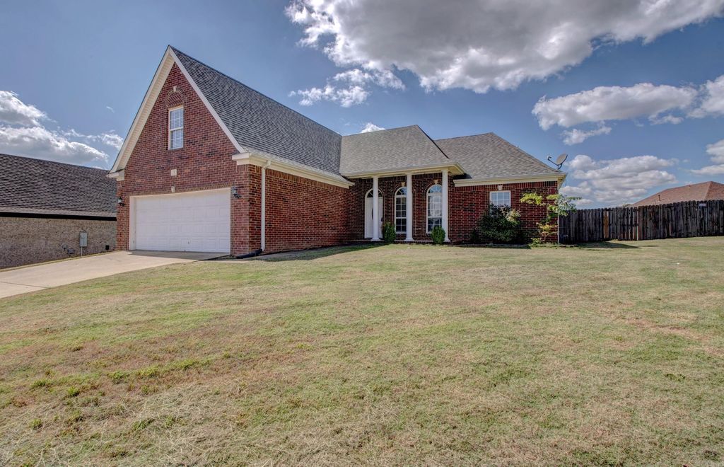 18 Emma Drive, Cabot, AR 72023