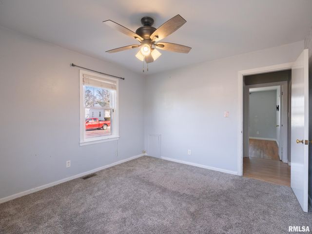 1 RICHARDSON Court, Pekin, IL 61554