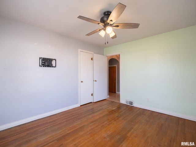 1 RICHARDSON Court, Pekin, IL 61554