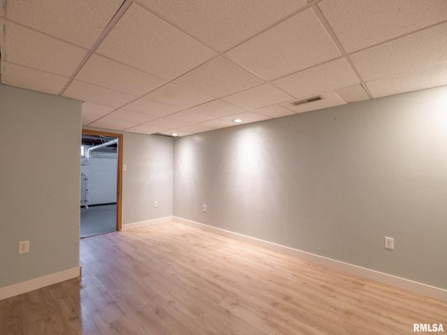 1 RICHARDSON Court, Pekin, IL 61554