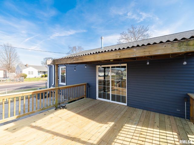 1 RICHARDSON Court, Pekin, IL 61554